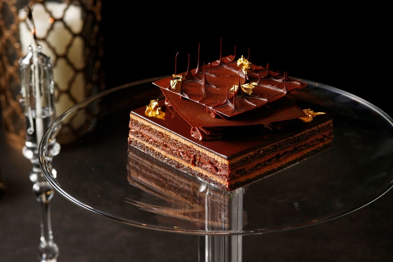 「CHRISTMAS OPERA」（限定50個）10,800円。11×11cm。