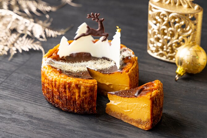 新作「バスクチーズケーキ」5,800円。直径12cm。