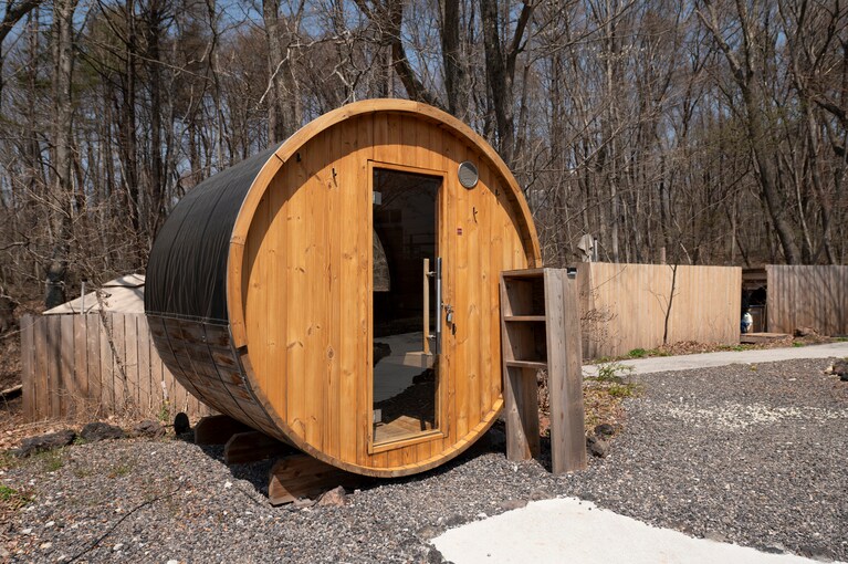 軽井沢の自然を肌で感じながら、心身をリセットしてくれるディスティネーションサウナ「kaveri」へ