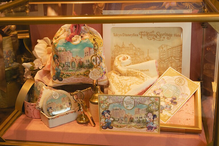 ファンタジースプリングスのグッズ