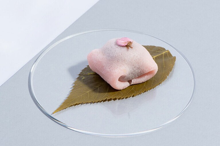 「さくらもち」270円。