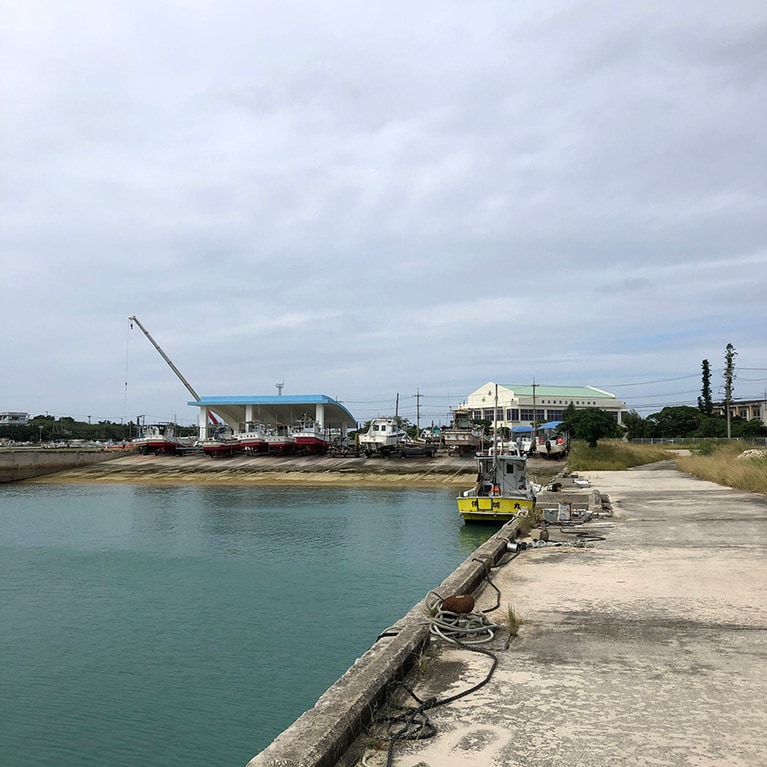 池間島の漁港。豊漁を願って、毎年“ミャークヅツ”という祭りが開かれます。
