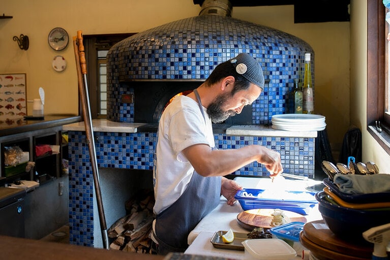 店主・藤原英雄さん。