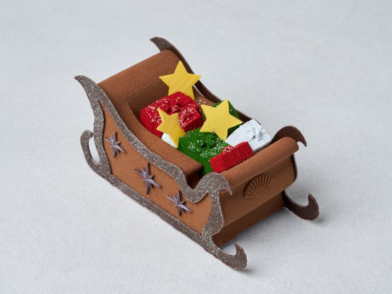 新作「クリスマススレイ」（50台限定）19,440円。16cm×7cm×高さ8.5cm。