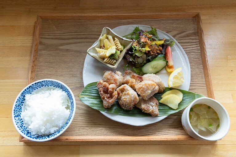 「米粉からあげランチ」（950円）。