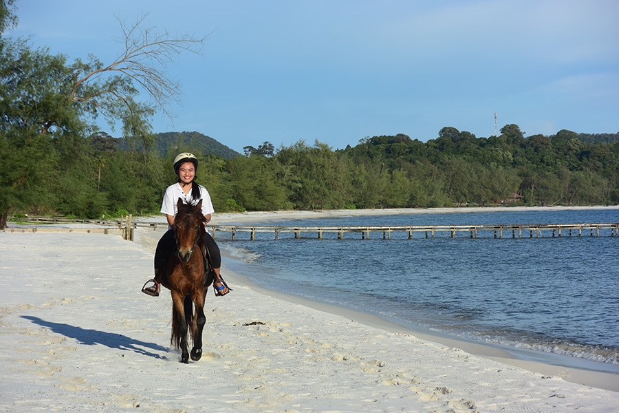 ソクサンビーチリゾートでは乗馬も体験できます。