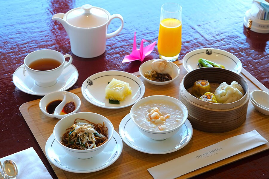 香港発祥のペニンシュラらしい中華スタイルの朝食。