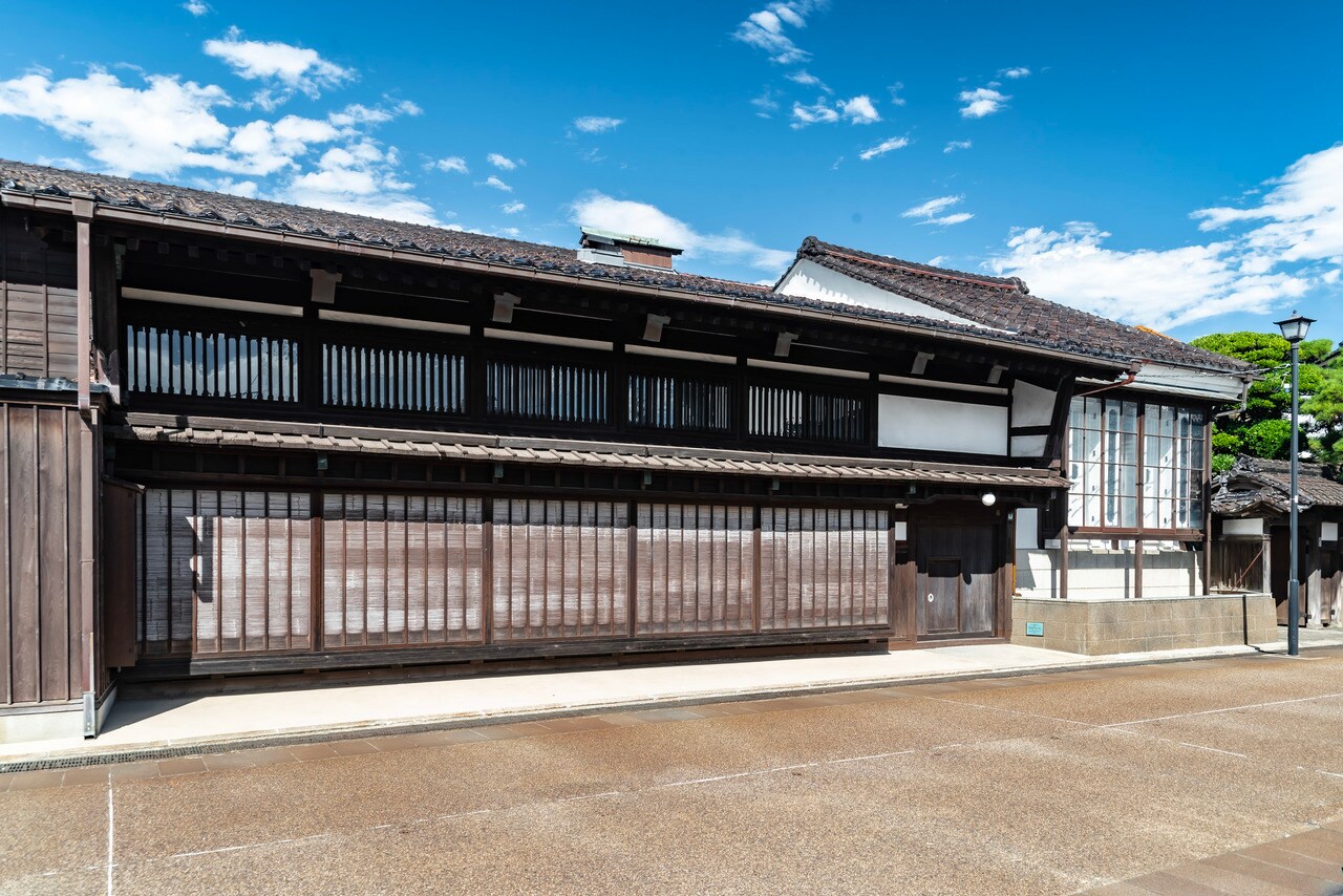 馬場家（旧馬場家住宅）の外観（大町通り側）。