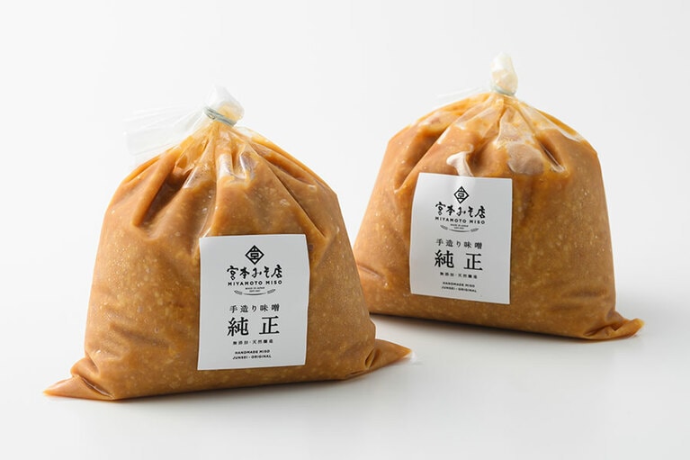 無添加・天然醸造 宮本みそ店「純正」各1kg 773円／富山県