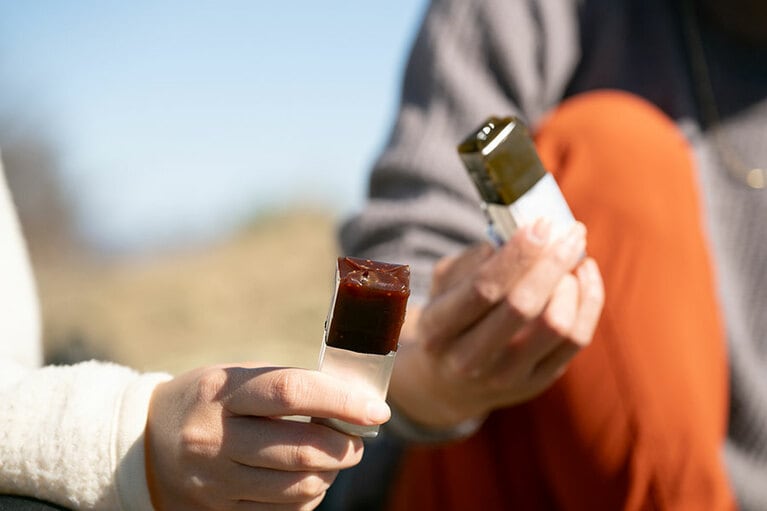 コリアンダーのスパイシーな風味が利いたブルーボトルの羊羹、胡桃のサクッとした食感もクセになりそう。