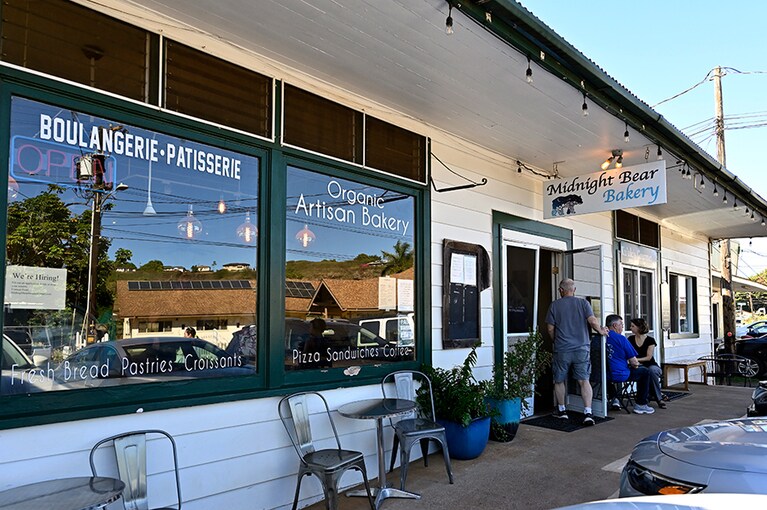 開店直後からお客さんがひっきりなし。