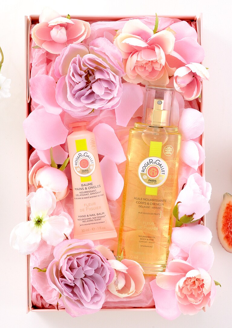 イベント期間中、対象店舗でギフトBOXを購入すると、ペタルラッピングのサービスも。