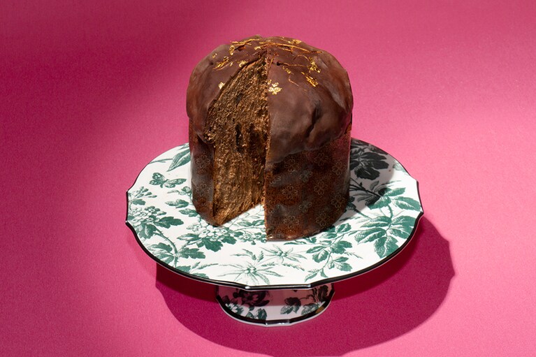 グッチ オステリア トウキョウ オリジナル パネットーネ ミカンとチョコレートのパネットーネ 500g 17,000円。