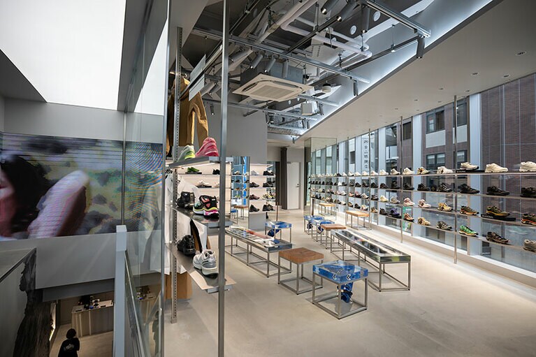 サロモンストア 東京渋谷