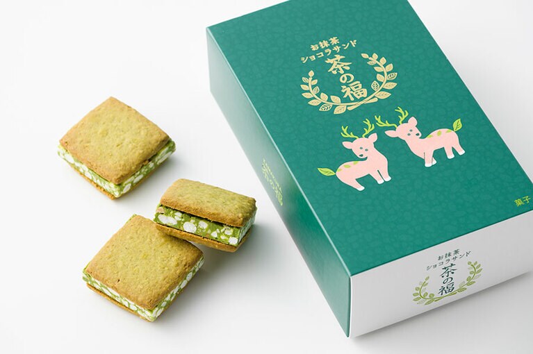 お抹茶ショコラサンド 茶の福 972円（5個入り）。