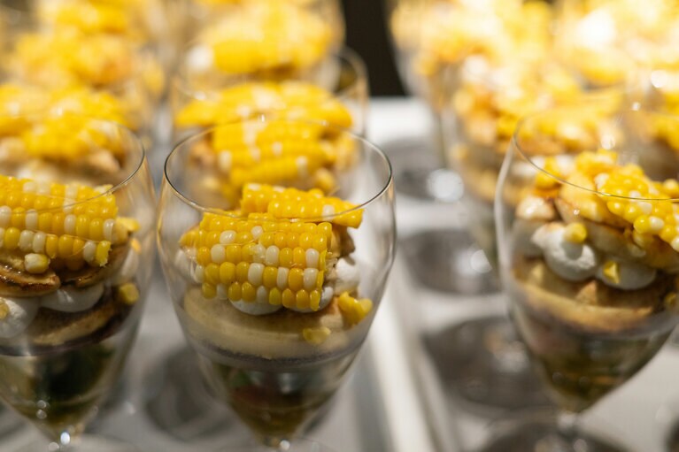 とうもろこしの季節だけ。