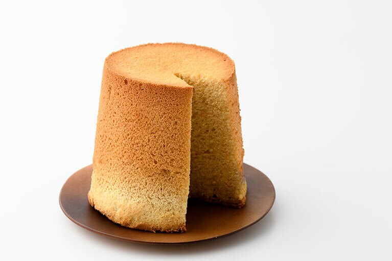 メープルシフォンケーキ 2,100円 (ミドルサイズ)／フレイバー